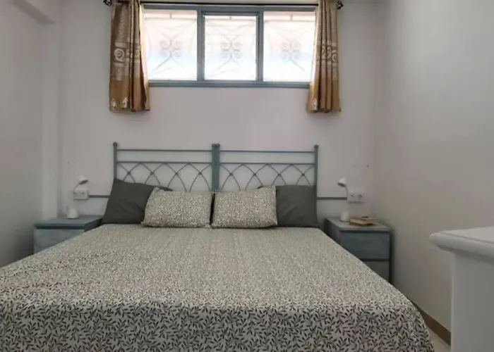 Joy & Friends 1 * Los Cristianos (Tenerife)